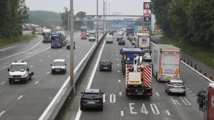 <p>Verkehr auf der E40, in der Nähe der angesprochenen Anbindung.</p>