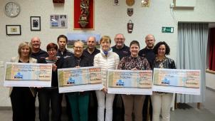 <p>Die Vertreterinnen der vier Einrichtungen mit den Unteroffizieren der Feuerwache Büllingen.</p>