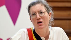 <p>Catherine Moureaux, PS-Bürgermeisterin von Molenbeek, schmiedet an einer Koalition mit der PTB.</p>