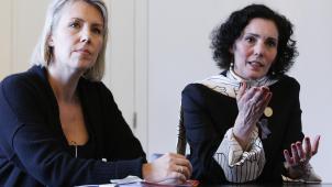 <p>Verteidigungsministerin Ludivine Dedonder (PS) und Außenministerin Hadja Lahbib (MR)</p>