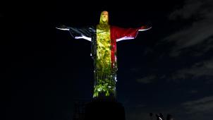 <p>Die Farben der belgischen Flagge wurden auf die weltberühmte Statue projiziert.</p>