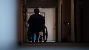 <p>Eltern oder kinderlos? Einsamkeit im Alter hängt von anderen Faktoren ab.</p>