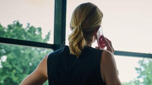 <p>Die telefonische Zeitansage lebt: Im Jahr 2024 verzeichnete sie über 116.000 Anrufer.</p>