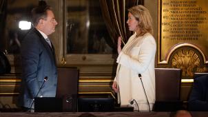<p>Machtwechsel in Antwerpen: Els van Doesburg übernimmt für Bart De Wever.</p>