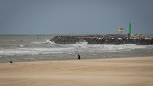 <p>Ein Blick auf die Nordsee vom Stand in Ostende aus</p>