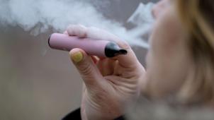 <p>Geschmack und Geruch: Wie schädlich ist Vapen wirklich?</p>