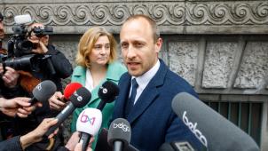 <p>Die Arbeit der Brüsseler Informatoren Elke Van den Brandt und Christophe De Beukelaer ist beendet, aber eine Regierung ist nach wie vor nicht in Sicht.</p>