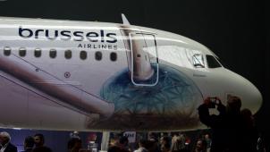 <p>Die Airbus-Maschine mit dem Atomium-Motiv</p>