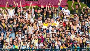 <p>Rund 150 benachteiligte Kinder und Jugendliche im Disneyland Paris – dank der Nostalgie Magic Tour.</p>