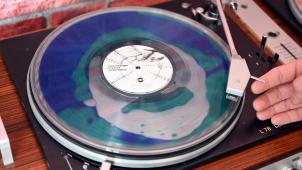 <p>Der Umsatz mit Schallplatten ist 2024 leicht gesunken.</p>