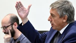 <p>Minister Jambon schlägt eine Steuerbefreiung für Anleger mit mindestens zehnjähriger Haltedauer ihrer Wertpapiere vor.</p>