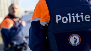 <p>Ermittler beschlagnahmen Bargeld, Autos und Bankguthaben – zehn Personen wurdenfestgenommen.</p>