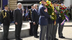 <p>König Philippe und Präsident Petr Pavel am Denkmal „Thank you America“ in Pilsen</p>