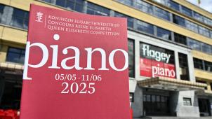 <p>Der Königin-Elisabeth-Wettbewerb 2025 steht ganz im Zeichen des Klaviers – 24 Teilnehmer ziehen ins Halbfinale ein.</p>