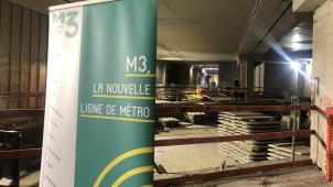 <p>Unter der Erde steckt das Projekt Metro 3 im morastigen Boden der Zenne fest. Über der Erde ist es der explodierende Kostenrahmen von fast fünf Milliarden Euro, der selbst die größten Befürworter abspringen lässt.</p>
