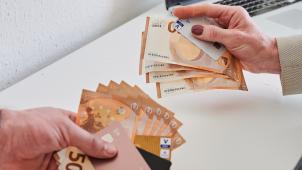<p>Frauen verdienen im Schnitt noch immer weniger als Männer.</p>