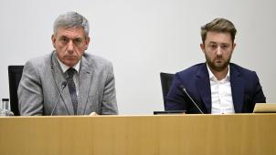 <p>Jan Jambon (links)und Wesley De Visscher (rechts)standen zuletzt Rede und Antwort.</p>