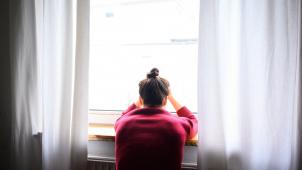 <p>Allein sein: Personen, die unter einem Burn-out leiden, ziehen sich oft zurück.</p>