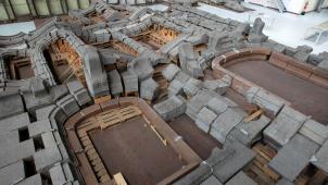 <p>Nach jahrzehntelangem Warten wird die Fassade des Hôtel Aubecq in einem neuen Ausbildungszentrum originalgetreu wieder aufgebaut.</p>