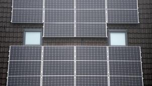<p>Photovoltaikanlagen in Belgien lieferten im Mai und Juni 2025 Rekordmengen Strom – Solarenergie deckte zuletzt ein Viertel des Gesamtbedarfs.</p>