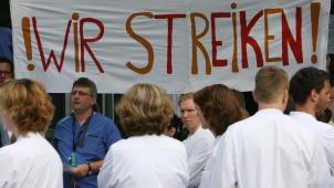 <p>Illustrationsbild von einem Ärztestreik in Deutschland. In Flandern ist die Streikbereitschaft unter den Ärzten besonders hoch.</p>