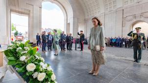 <p>Prinzessin Claire (vorne) und die britische Prinzessin Anne bei der Wiedereröffnung des Menentors.</p>