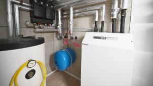 <p>Wasser-Wasser-Wärmepumpe mit Brunnen</p>