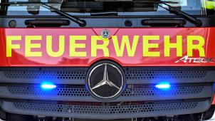 <p>Feuerwehrfahrzeug_Sy_86544181</p>