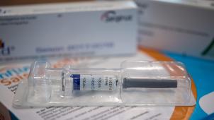 <p>Der Hohe Gesundheitsrat empfiehlt für die Grippesaison 2025/26 erstmals auch Tierhalter und ihr Umfeld zu impfen.</p>
