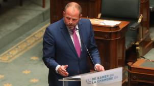 <p>Belgiens Verteidigungsminister Theo Francken und sein kosovarischer Amtskollege Ejup Makedonci haben Ende Juli ein Militärabkommen unterzeichnet – ohne große Öffentlichkeit.</p>