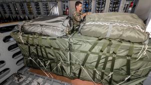 <p>Humanitäre Hilfe: Ein A400M-Transportflugzeug der belgischen Armee warf bei zwölf Flügen 190 Tonnen Lebensmittel und Wasser über Gaza ab.</p>