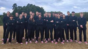 <p>Die 24 „Red Bears“, die an den Euroskills in Dänemark teilnehmen. Gilles Schoonbrood ist als Siebter von rechts zu erkennen.</p>