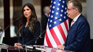 <p>US-Ministerin Kristi Noem und Premier Bart De Wever vereinbarten eine engere Zusammenarbeit im Kampf gegen die internationale Drogenkriminalität.</p>