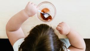 <p>Immer mehr Kinder leiden an Übergewicht: Experten warnen vor den gesundheitlichen Folgen und fordern ein Umdenken in der Ernährungspolitik.</p>