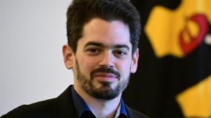 <p>Der israelische Dirigent Lahav Shani hat erstmals auf seine Ausladung vom Festival in Gent reagiert.</p>