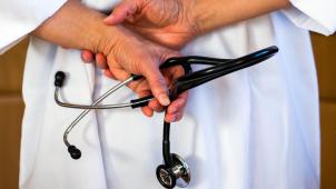 <p>In Belgien praktizieren auch Ärzte, die in anderen Ländern wegen gravierender Verfehlungen gesperrt wurden</p>