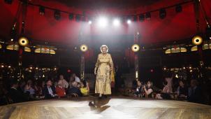 <p>Prinzessin Astrid beim Besuch des Spiegelzeltes CineVita im Hollywood Park</p>