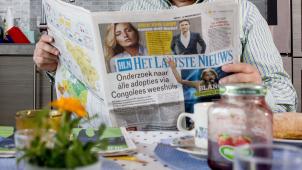 <p>Sechs von zehn Belgiern lesen täglich eine Zeitung.</p>