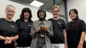 <p>Sarah Kisonga (Mitte) hat die Vereinigung ins Leben gerufen. Sie ist von Beruf Sozialassistentin.</p>