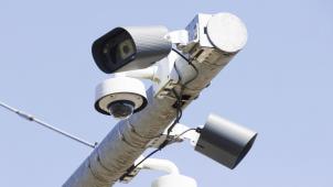 <p>Immer mehr Fahrer trotz Fahrverbot: Täglich werden in Belgien inzwischen im Schnitt 91 Autofahrer ohne gültige Lizenz erwischt. Mit automatischen Nummernschilderkennungen (ANPR) soll die Polizei künftig gezielter gegen Verkehrssünder vorgehen.</p>
