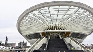 <p>Der von Santiago Calatrava entworfene Bahnhof von Mons wurde in die Liste der sieben schönsten Bahnhöfe der Welt aufgenommen.</p>