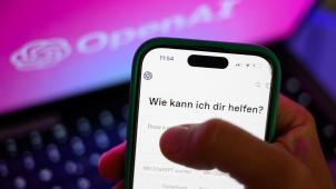 <p>Junge Menschen misstrauen KI – sieben von zehn würden ihr keine wichtigen Entscheidungen anvertrauen.</p>