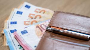 <p>Neue Zahlen: DieHälfte der Arbeitnehmer überschreitet hierzulande die geplante Indexgrenze.</p>