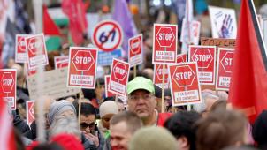 <p>14. Oktober in Brüssel: Massendemo der Gewerkschaften gegen die Reformpläne der Regierung De Wever</p>