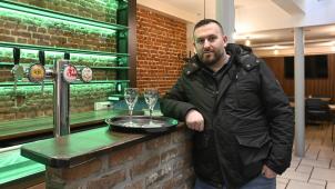 <p>Tom Gjokeja eröffnet am Marktplatz einen neuen Gastronomiebetrieb. In Büllingen hat er bereits das Restaurant „L'Angolo del Gusto“ etabliert.</p>