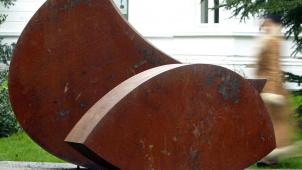 <p>Nestlers Skulptur „Position im Schwerpunkt“</p>