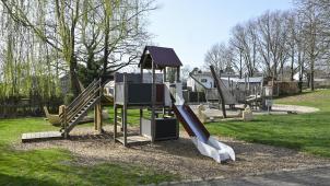 <p>Der Spielplatz „Im Winkel“, der zu den starkfrequentierten Anlagen zählt, erhält einen neuen Anstrich.</p>