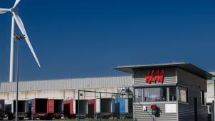 <p>Ein Blick auf das H&amp;M-Logistikzentrum in Ghlin</p>