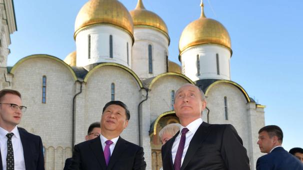 <p>Chinas Staatschef Xi Jinping und Russlands Präsident Wladimir Putin haben zum Auftakt des Staatsbesuchs im Moskau mehrfach betont, wie wichtig die Beziehungen ihrer Länder seien.</p>