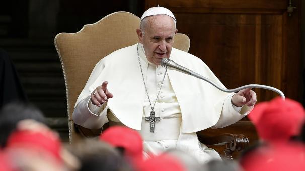 <p>Papst Franziskus ist seit dem 13. März 2013 der 266. Bischof von Rom und damit Papst, Oberhaupt der römisch-katholischen Kirche und Souverän des Vatikanstaats.</p>